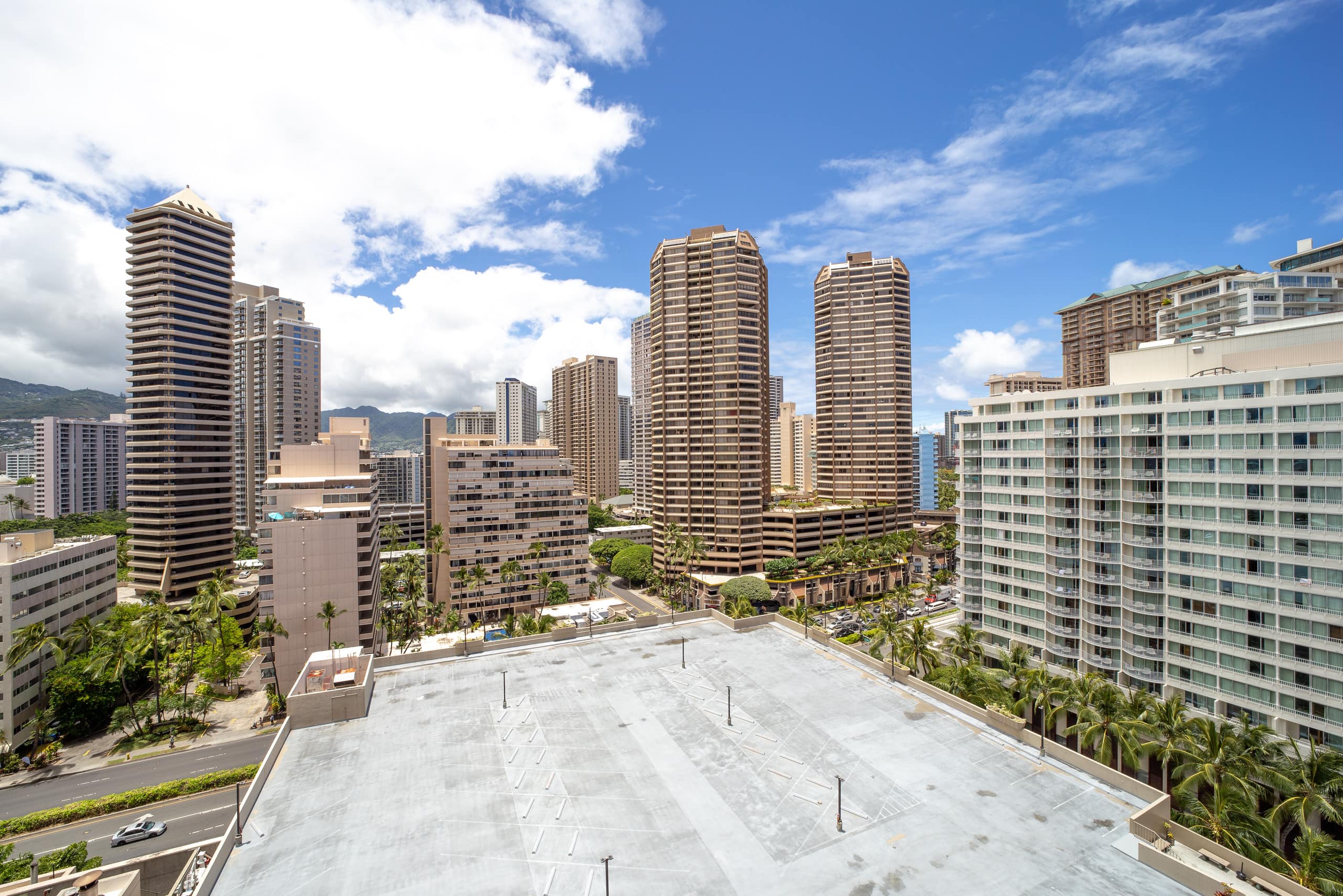 Condo in Honolulu · ★4.86 · Studio · 1 bed · 1 bath - Image 17