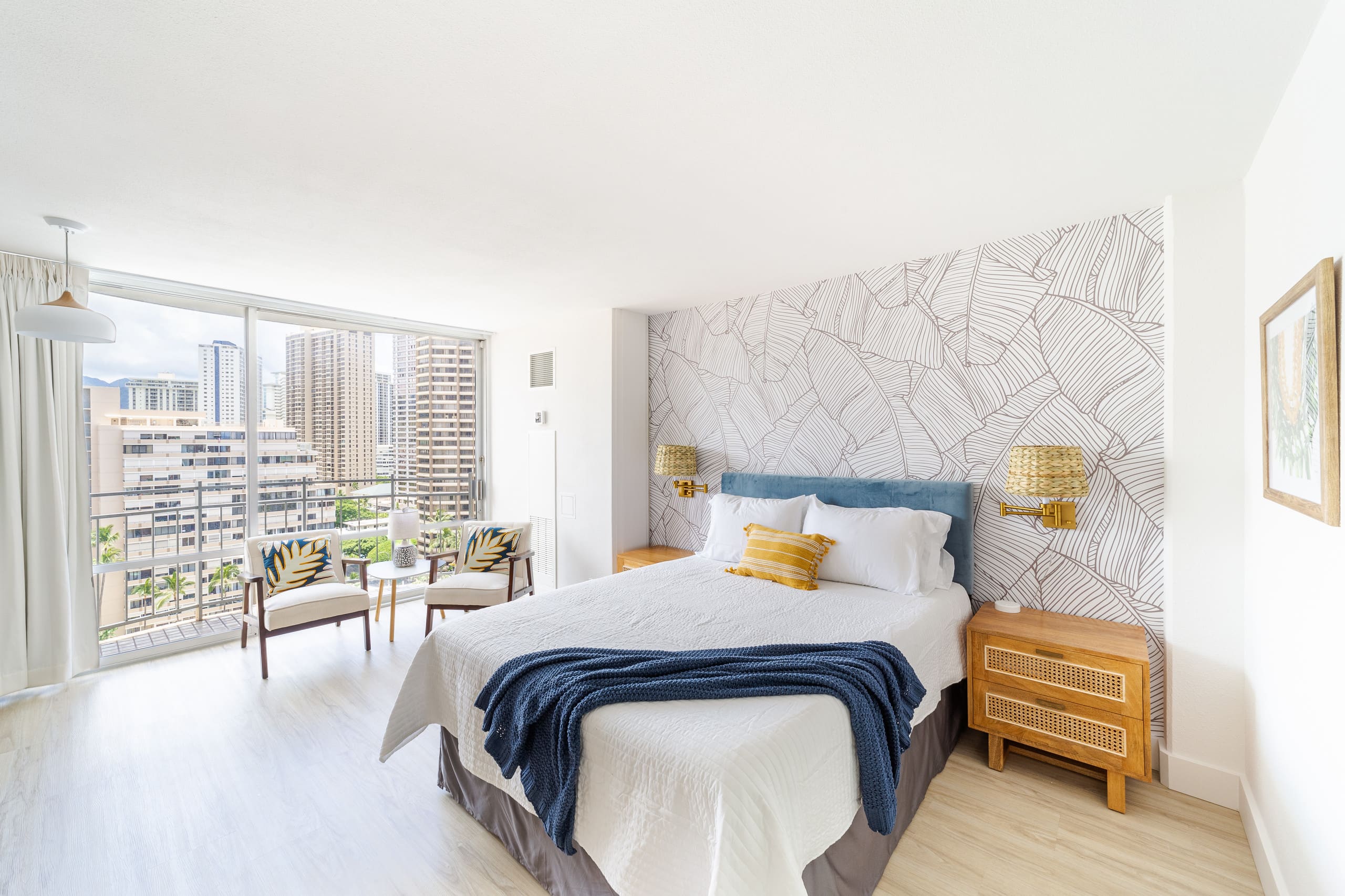 Condo in Honolulu · ★4.86 · Studio · 1 bed · 1 bath - Image 1