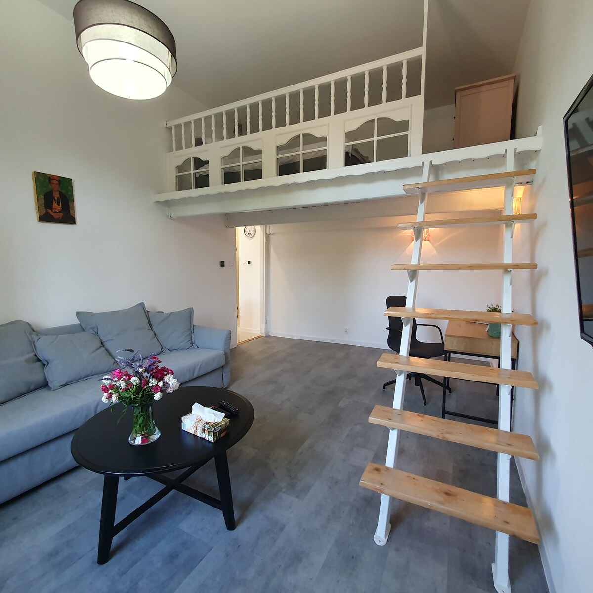 მეცადინეობის მისაღები ოთახი