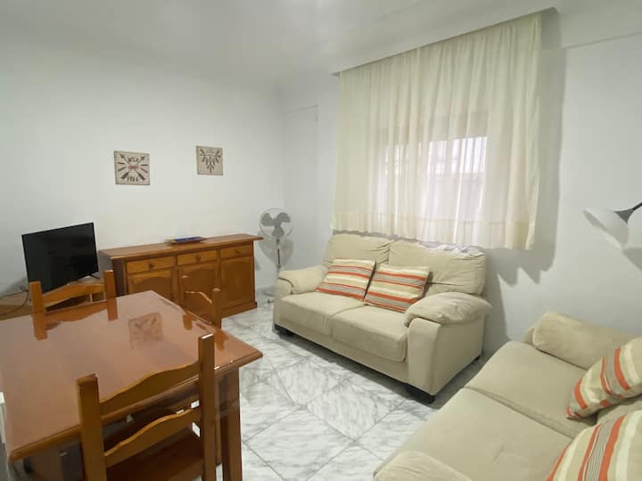 1 Bedroom Apartment In Chiclana City Center - Chiclana de la Frontera