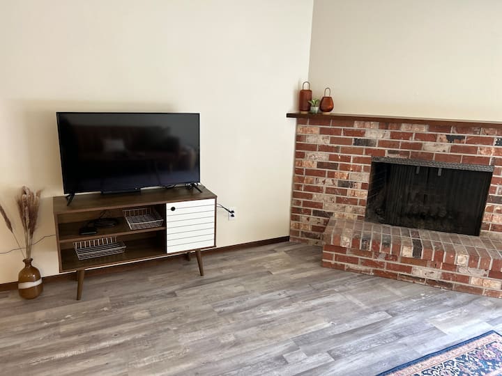 Quiet Sw Portland Home 15 Mins From Downtown - Beaverton, OR