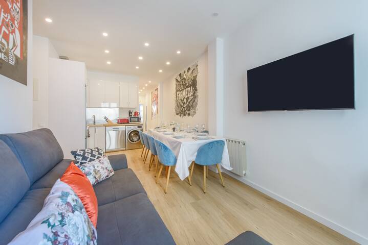 Top groups MALASAñA, by MoNARO gallery image 5