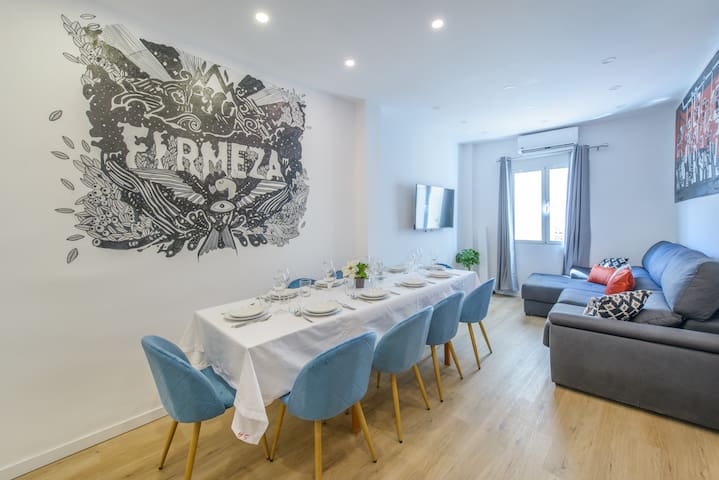 Top groups MALASAñA, by MoNARO gallery image 2