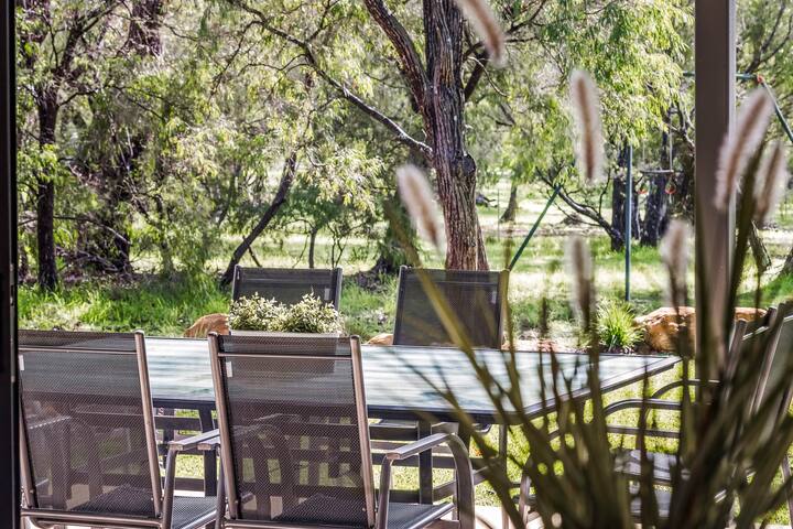 Peppermint Retreat – ultimate bush getaway gallery image 5