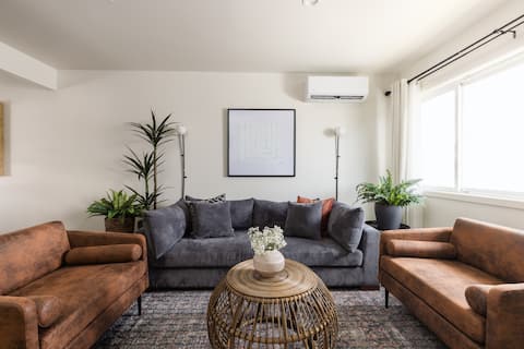 Cali-Cool Casa | LAX | SOFI | Beach | Forum