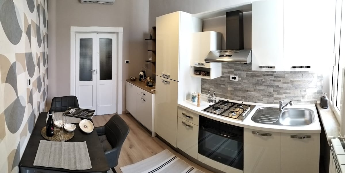 Popular Airbnb listing: Princess Iolanda Charming House in Bari