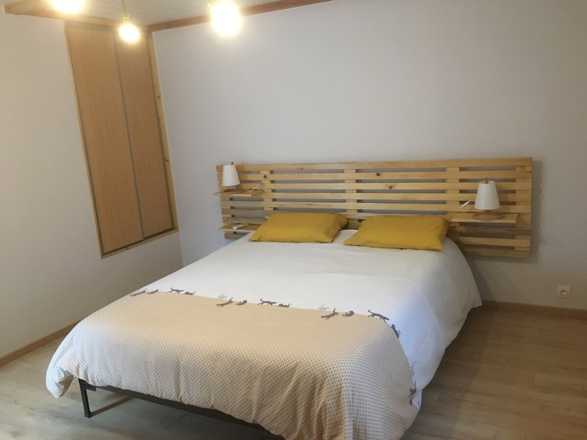 საძინებელი 1