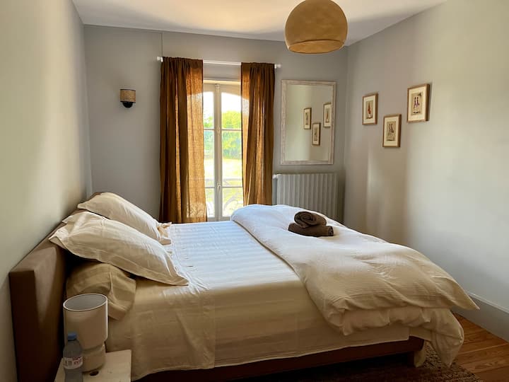 غرفة النوم 2