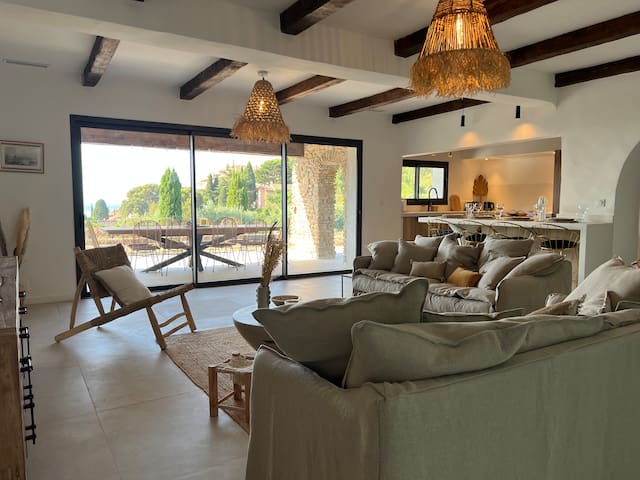 Agence Isaia managed Airbnb listing 1