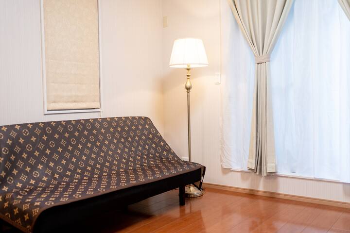 Single-family building#Station 6 points/10 people gallery image 4