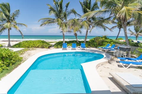Villa Ixchel-Stunning views, right on the beach!