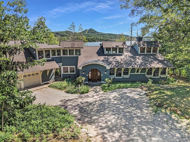 Updated! Charming Craftsman on the Lake