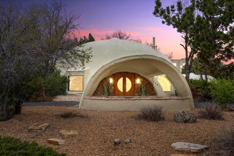 Stunning Geo Dome with Indoor Pool & Hot Tub!