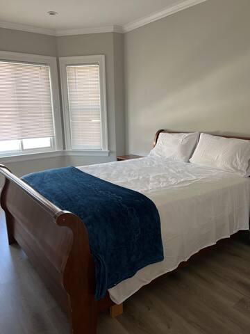 Entire Floor gallery image 5