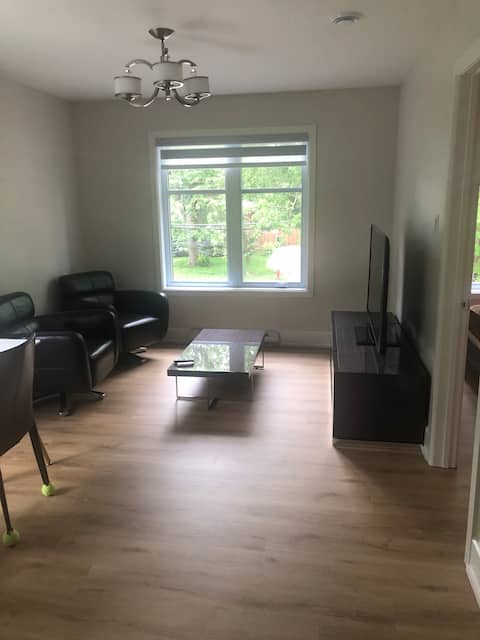 New and peaceful apartment, private entrance.