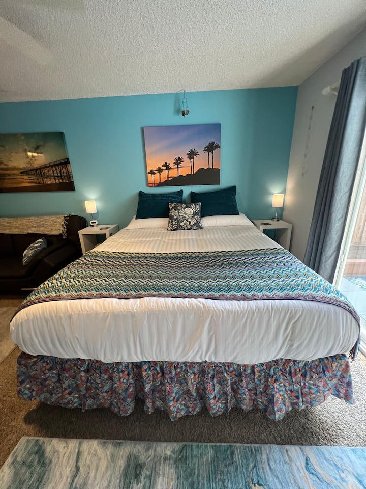 CA King Adjustable Back Bed