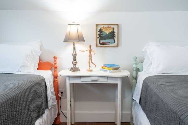 Još jedan pogled na sobu za istraživače.