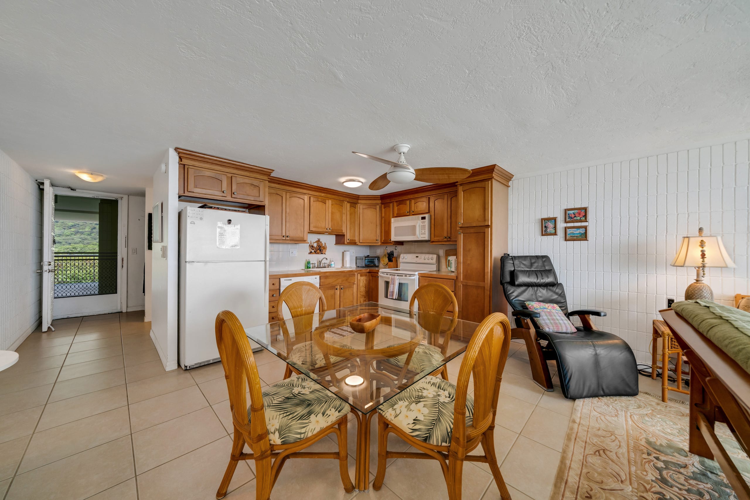 Condo in Hauula · ★4.88 · 1 bedroom · 3 beds · 1 private bath - Image 12