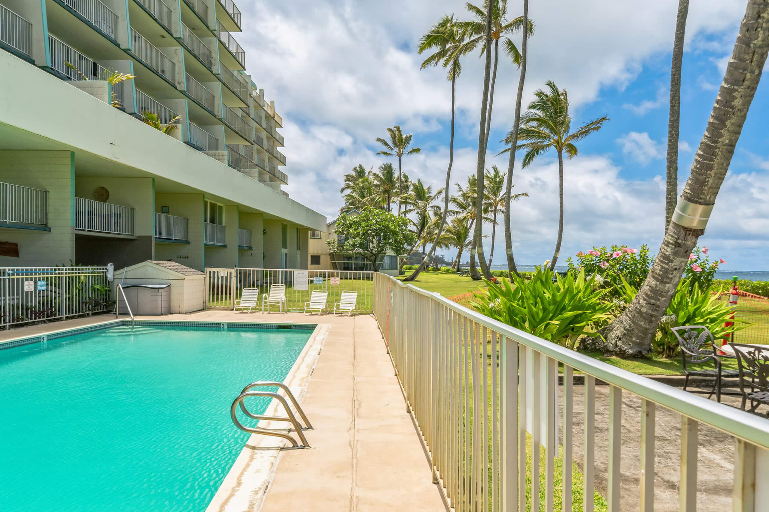 Condo in Hauula · ★4.88 · 1 bedroom · 3 beds · 1 private bath - Image 40