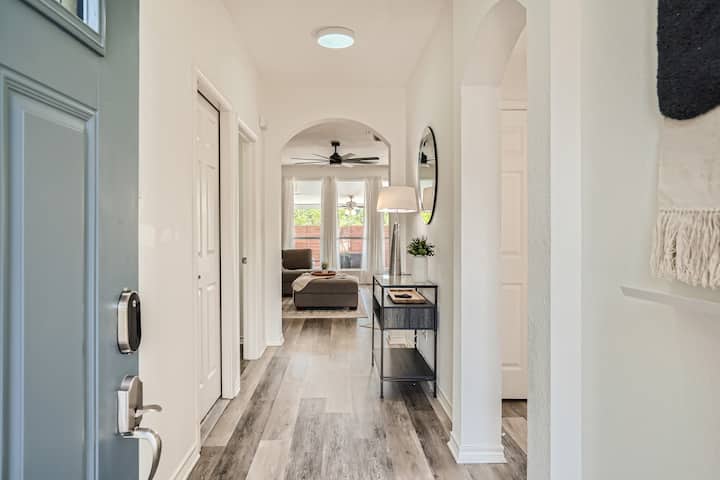 Cozy 3br - Pet-friendly Haven With Fireplace - Pflugerville, TX