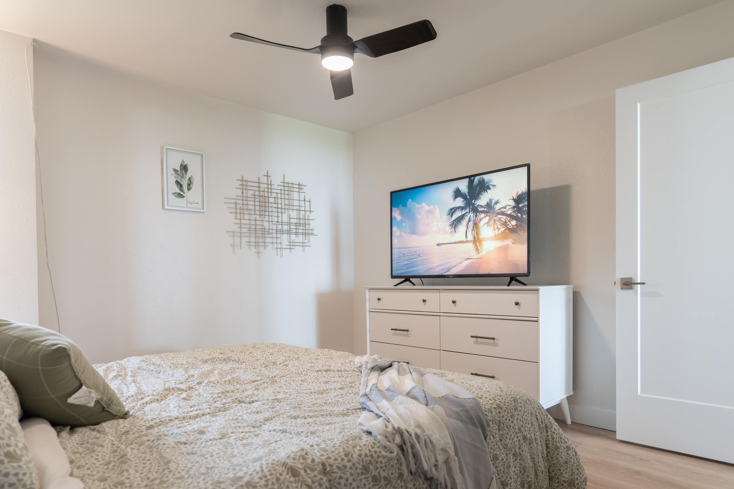 Condo in Wailuku · ★4.92 · 1 bedroom · 2 beds · 1 bath - Image 16