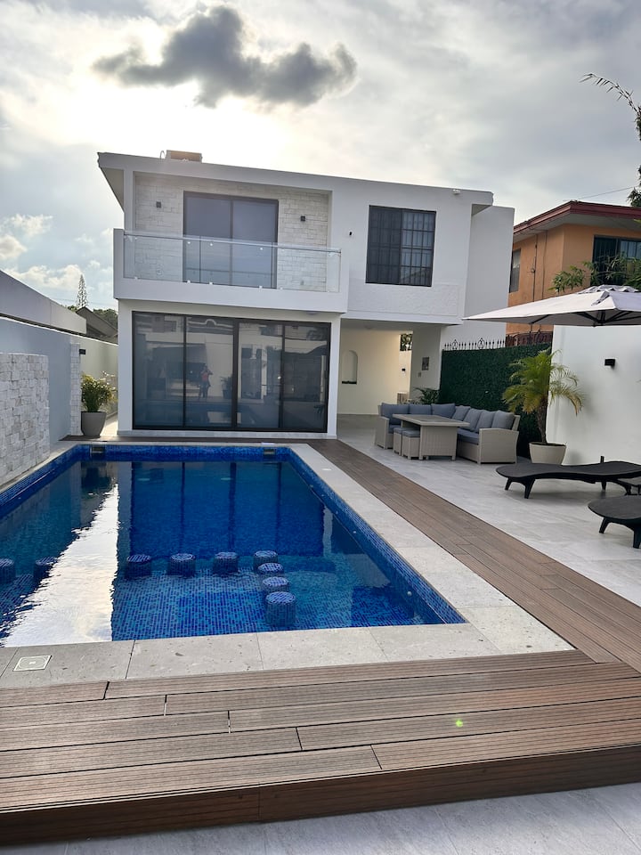 House with pool/grill in Cd. Madero