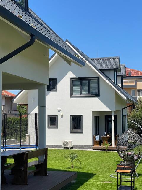 Lovely houses in Lozenetz