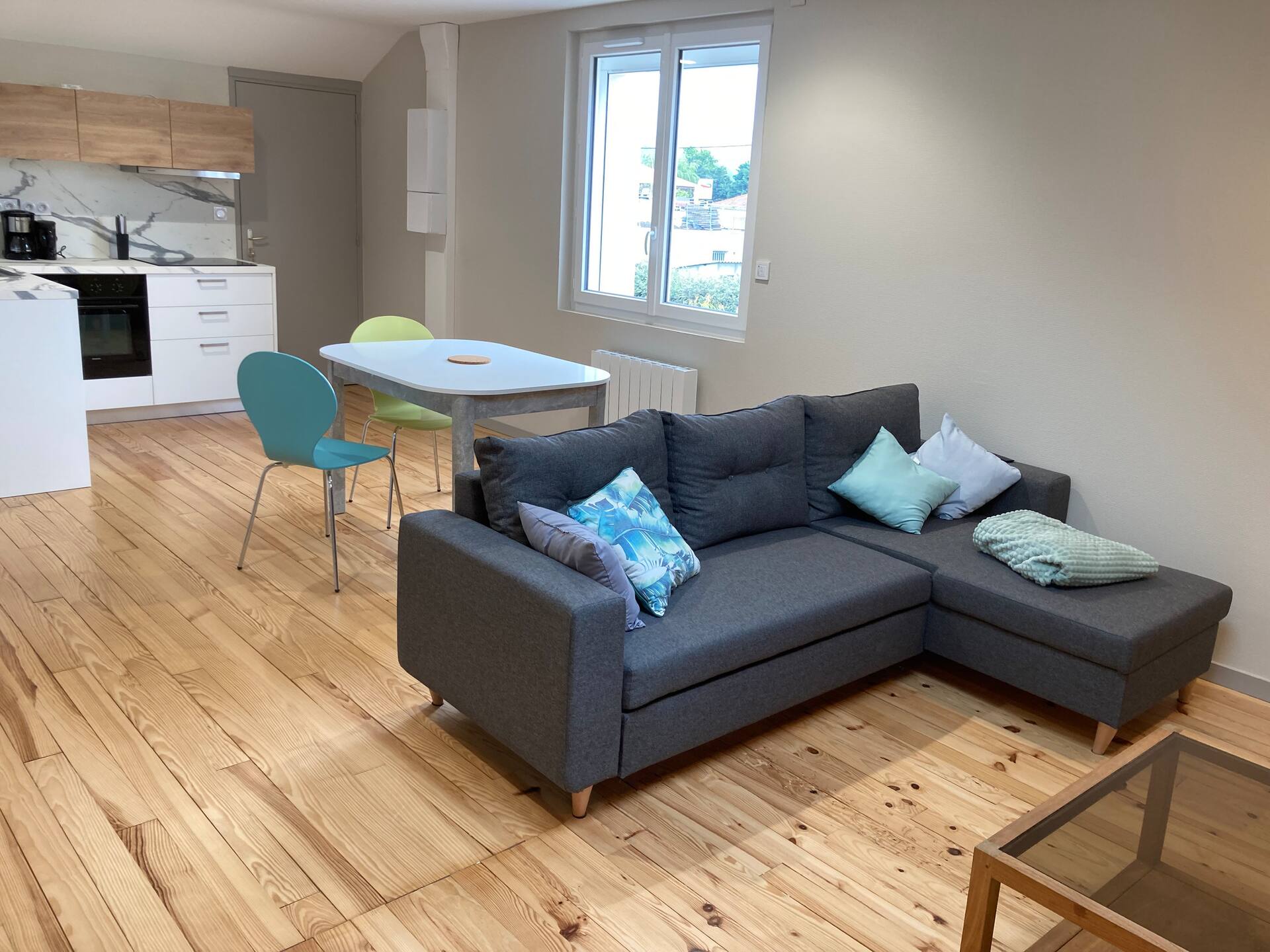 1BR + Garage: Perfect for Work Trips or Holidays