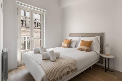 Bow Monumental - Standard Apartment