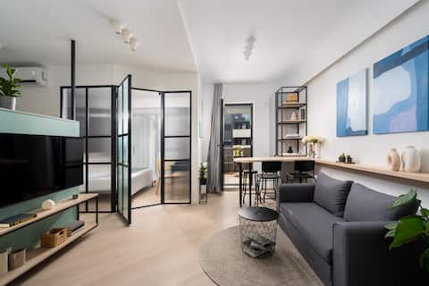 North by Urbanesq / Cortina / A