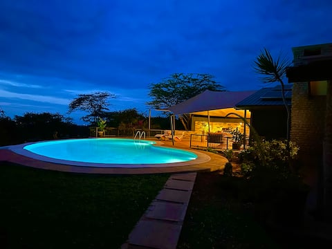 The Sunset Chalet, Maanzoni Machakos