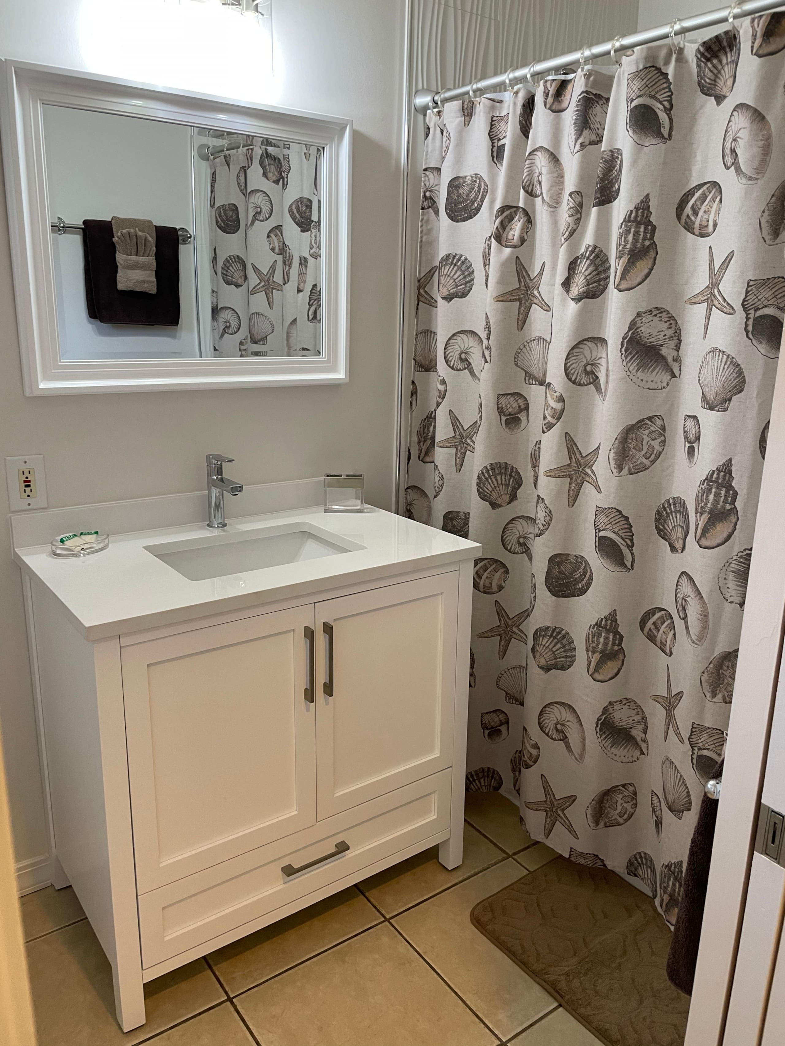 Home in Paia · ★4.93 · 1 bedroom · 1 bed · 1 bath - Image 16