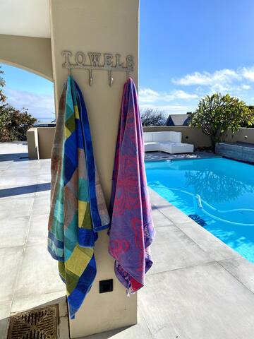 Beautiful Camps Bay Apartment with Sea Views gallery image 5