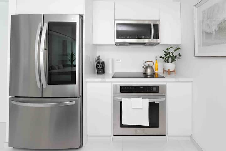 Full kitchen image 1