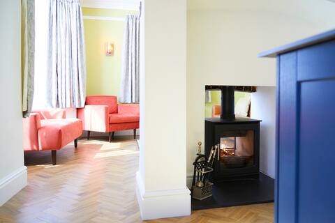 Top performing Airbnb: Filey home: parking, beach, town, sleeps 8 in Filey