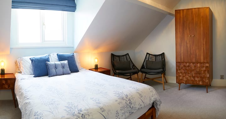 King bedroom on second floor