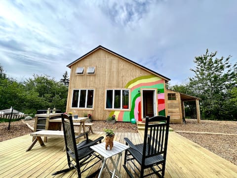 Unique, Whimsical Off-Grid Cabin