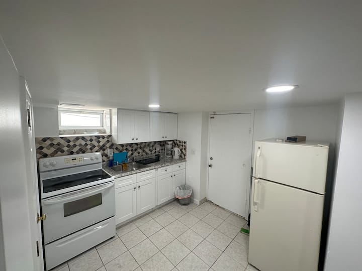 Cozy Two Bedroom Basement - Valley Stream, NY