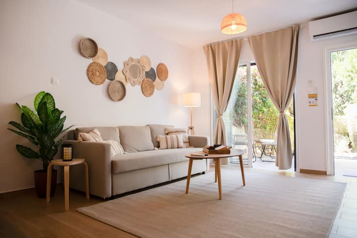Estéa • Romi's Boho Holiday 2-bedroom Townhouse - Pafo