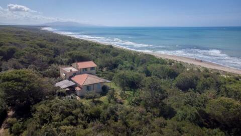 A secret retreat by the beach
