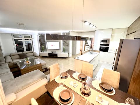 Lux Apartment Dolce Casa2 Skopje
3-bedrooms