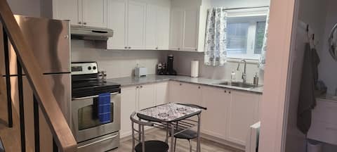Top Airbnb: Nice little friendly apartment in Saguenay