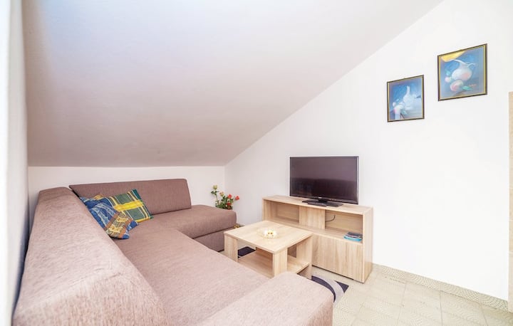 Ivana Sea View 2-bedroom Apartment - Crikvenica