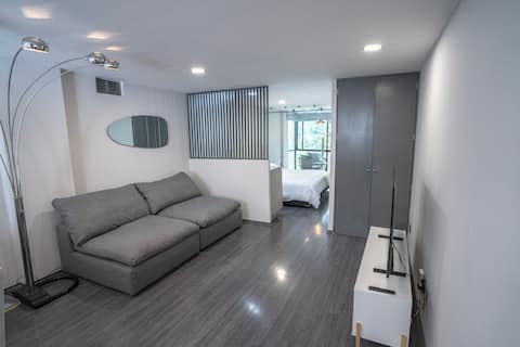 Popular Airbnb listing: Loft in Condesa, Mexico City in Condesa