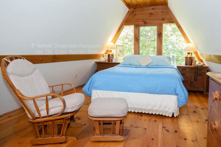 Chambre frontale avec lit Queen Size