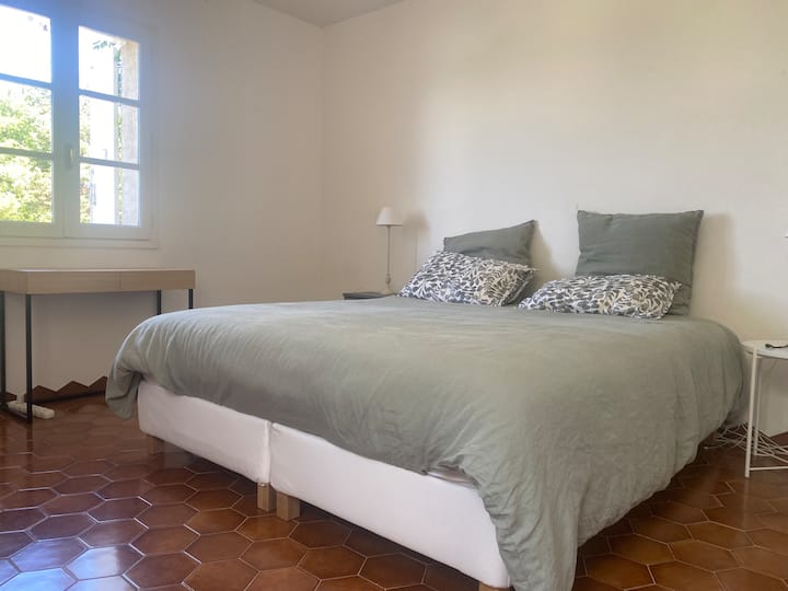 Chambre RDC lit 180*200