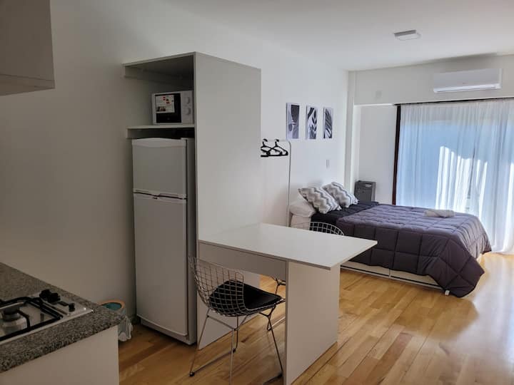 Studio apartment in Belgrano with balcony