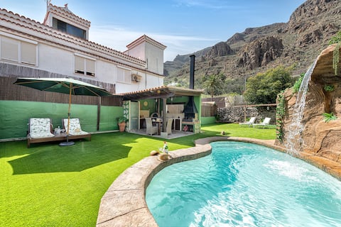 Luxury Villa with waterfall and pool, Temisas town