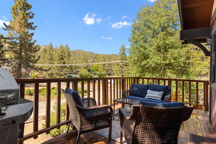 Double Black Diamond | A/c, Fireplace & Hot Tub - Big Bear Lake, CA