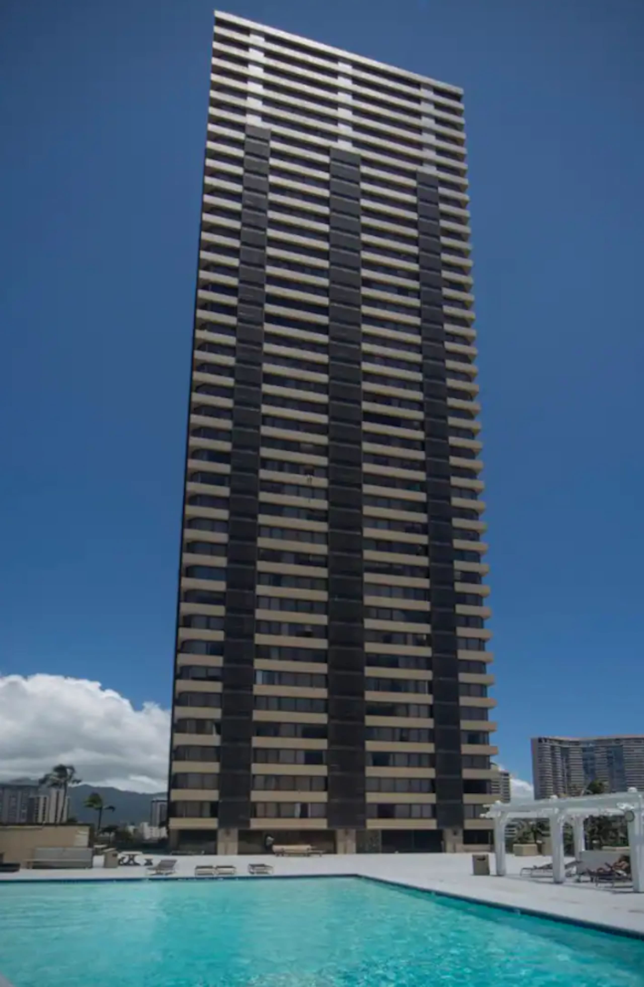 Hotel in Honolulu · ★4.8 · Studio · 1 bed · 1 private bath - Image 3